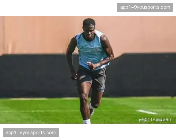 上海申花斥资200万欧元签下拉唐 再以115万欧元引进塞内加尔中锋盖伊